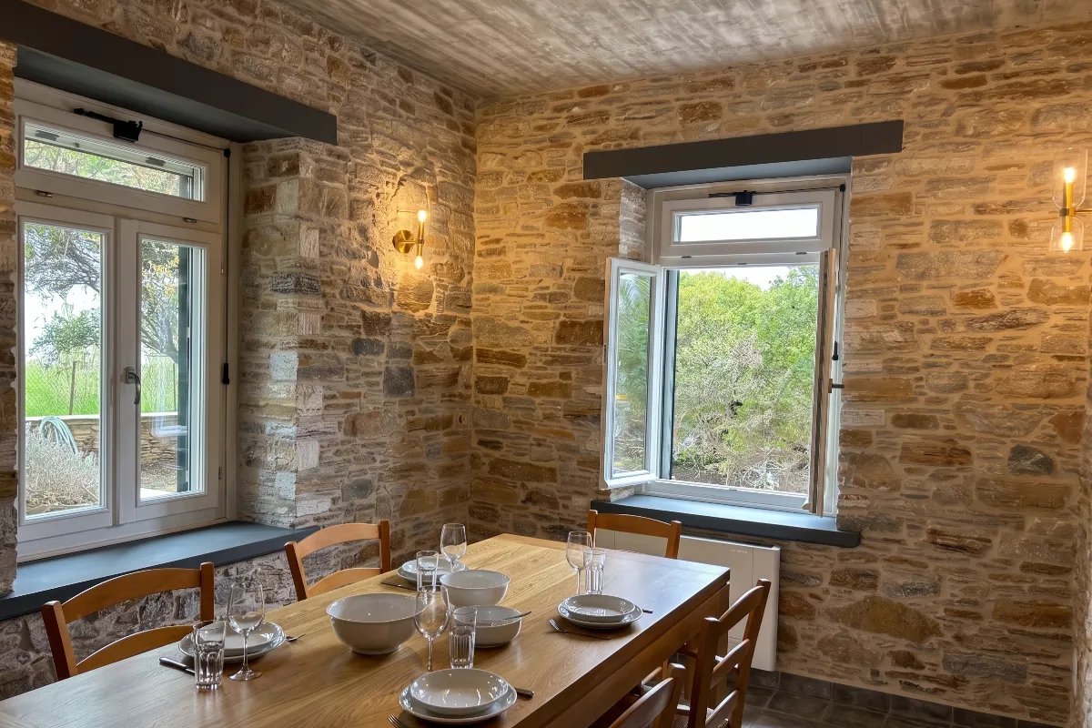 Villa Notos — dining area